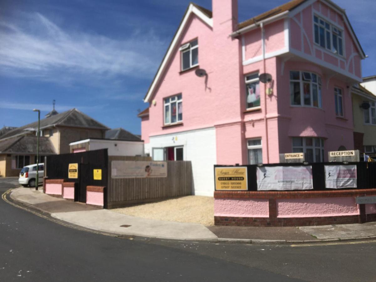 Barbie House ,Opposite The Beach & Paignton Pier , 2 Bedroom Apartment With Private Car Space & Garden , Free Access Next Door To The Stunning Ballet & Make Up School & A Beautiful Ladys Beauty Salon (Adults Only) Exteriör bild