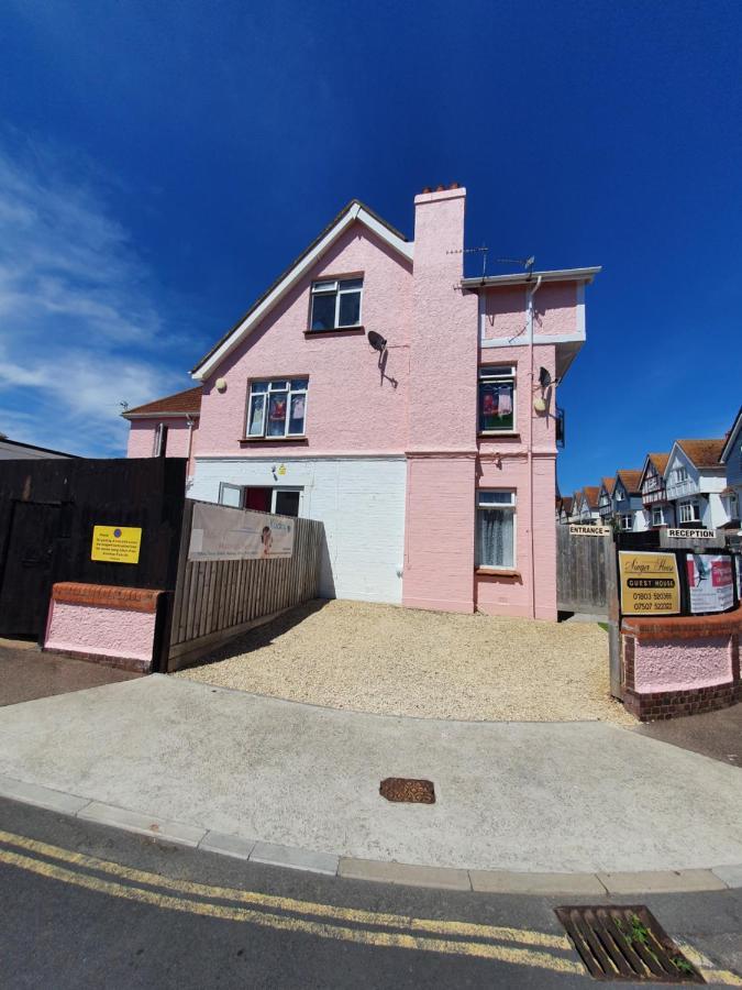 Barbie House ,Opposite The Beach & Paignton Pier , 2 Bedroom Apartment With Private Car Space & Garden , Free Access Next Door To The Stunning Ballet & Make Up School & A Beautiful Ladys Beauty Salon (Adults Only) Exteriör bild